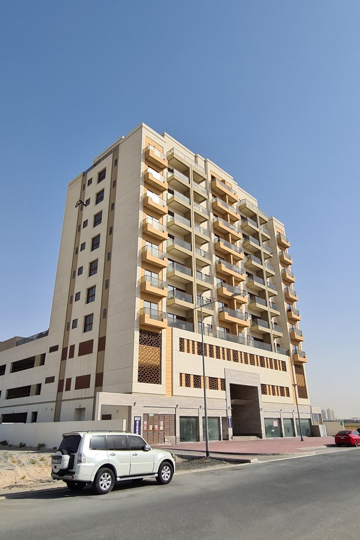 Warsan G+7 Residential