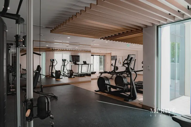 Spacious 1BR | Premium | Modern Waterfront Living