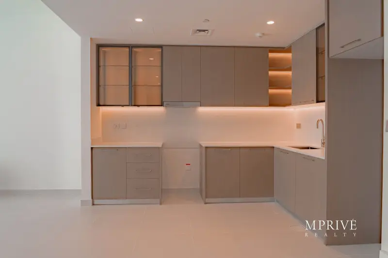 Spacious 1BR | Premium | Modern Waterfront Living
