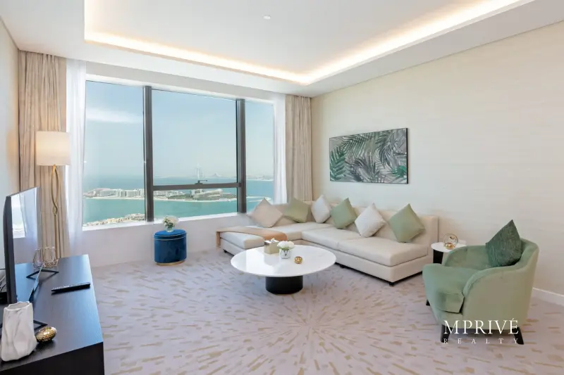 Luxury 1BR | Iconic Palm Jumeirah Views | The Palm Tower