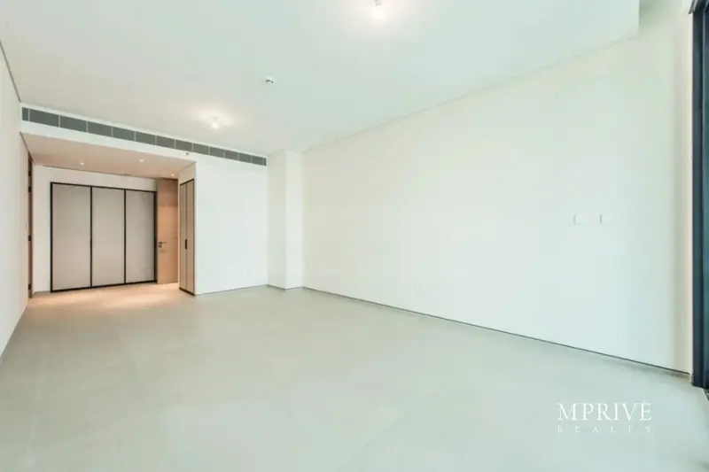 Luxury Beachfront Living | 2BR with Sea View