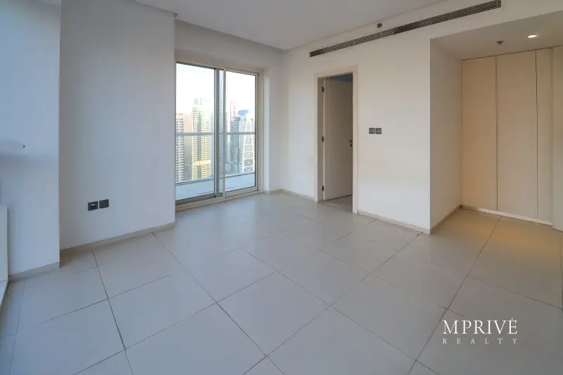 Spacious Layout | High Floor | Closed to Metro