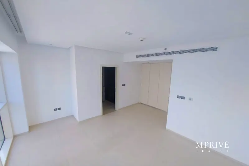 Spacious 2BR | Marina Lake Views | Closed to Metro