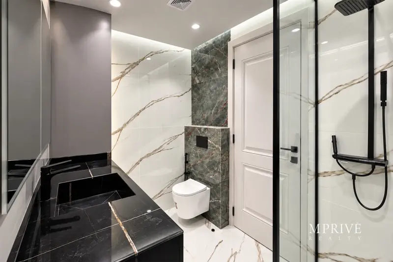 Full Sea View and Dubai Eye View | Semi Furnished