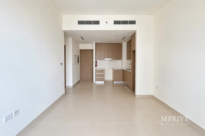 Garden View | High Floor | Close to Mall