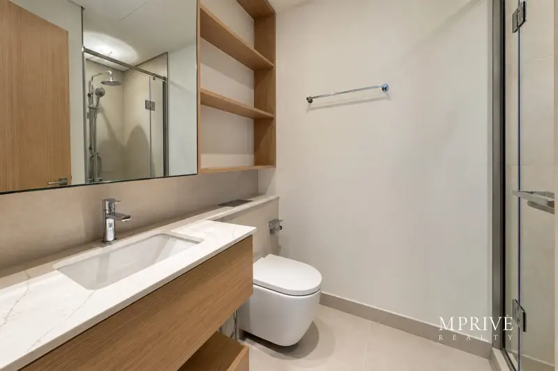 Villas View | Spacious Terrace | Vacant