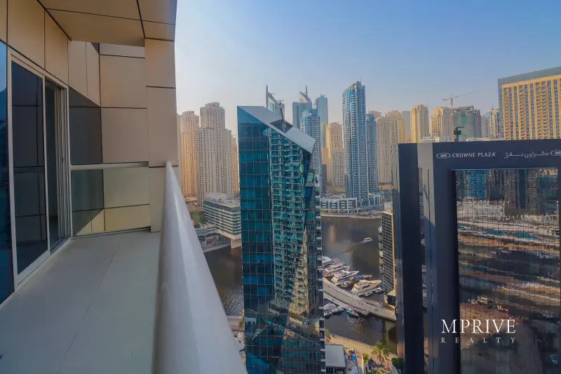 Close to Metro | Marina View | Ready-to-Move-In